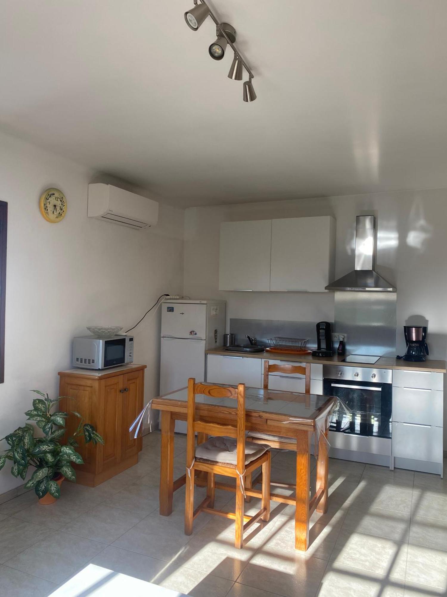Le Micocoulier Apartment La Crau Ngoại thất bức ảnh